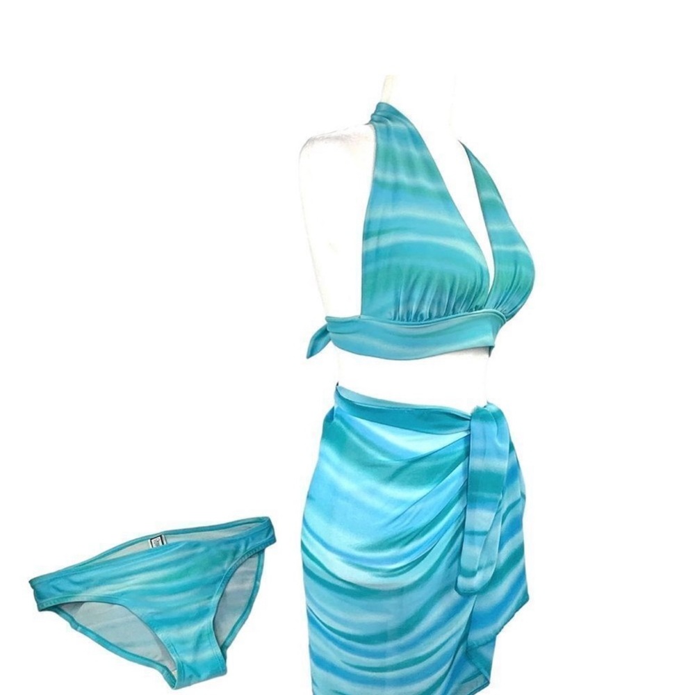 OCEAN PACIFIC TWO PIECE SWIMSUIT and MATCHING WRAP - Picture 5 of 14
